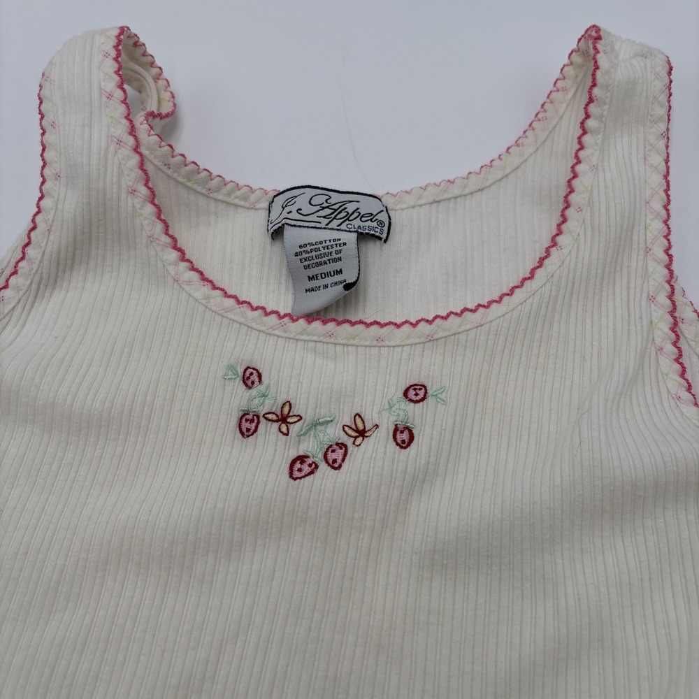 J Appel Classics Tank Top Sleeveless Womens Size Medium Strawberry's Floral Embr - Picture 2 of 15